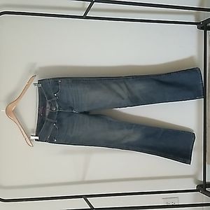 Wrangler Jeans with Beltloop Pocket Detail